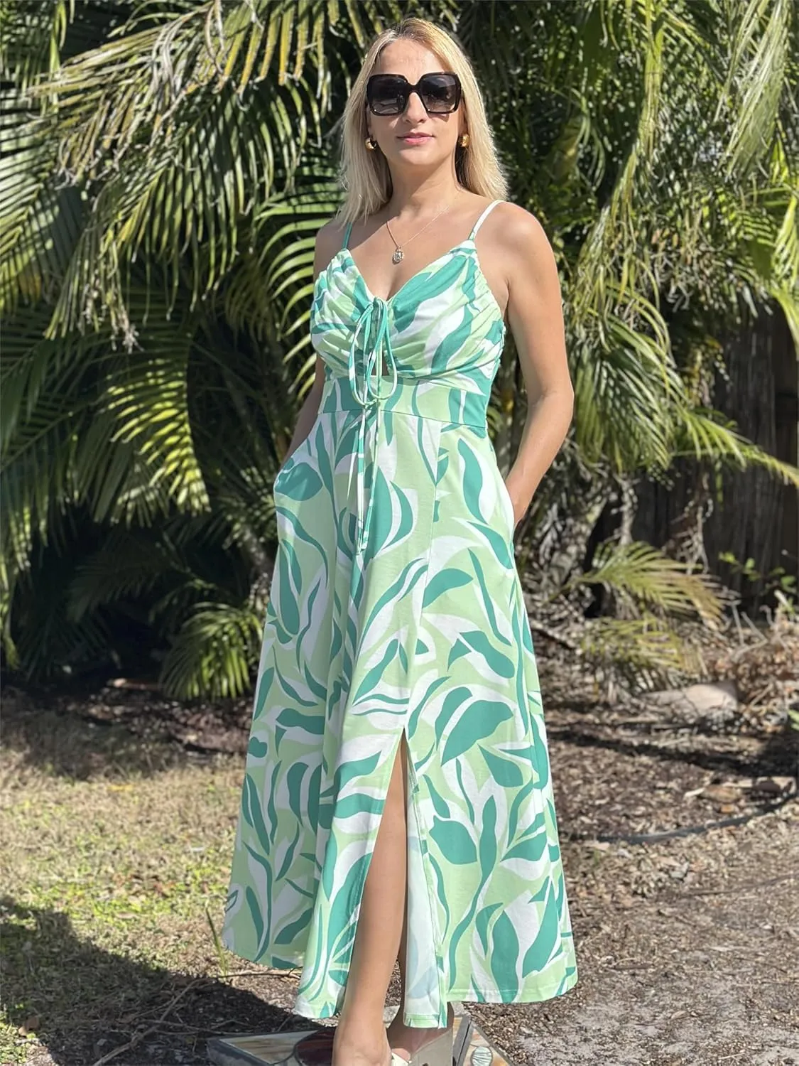 GRACE KARIN Womens 2025 Summer Beach Dress Boho Floral Dresses Spaghetti Strap V Neck Flowy Maxi Long Sundress with Pockets