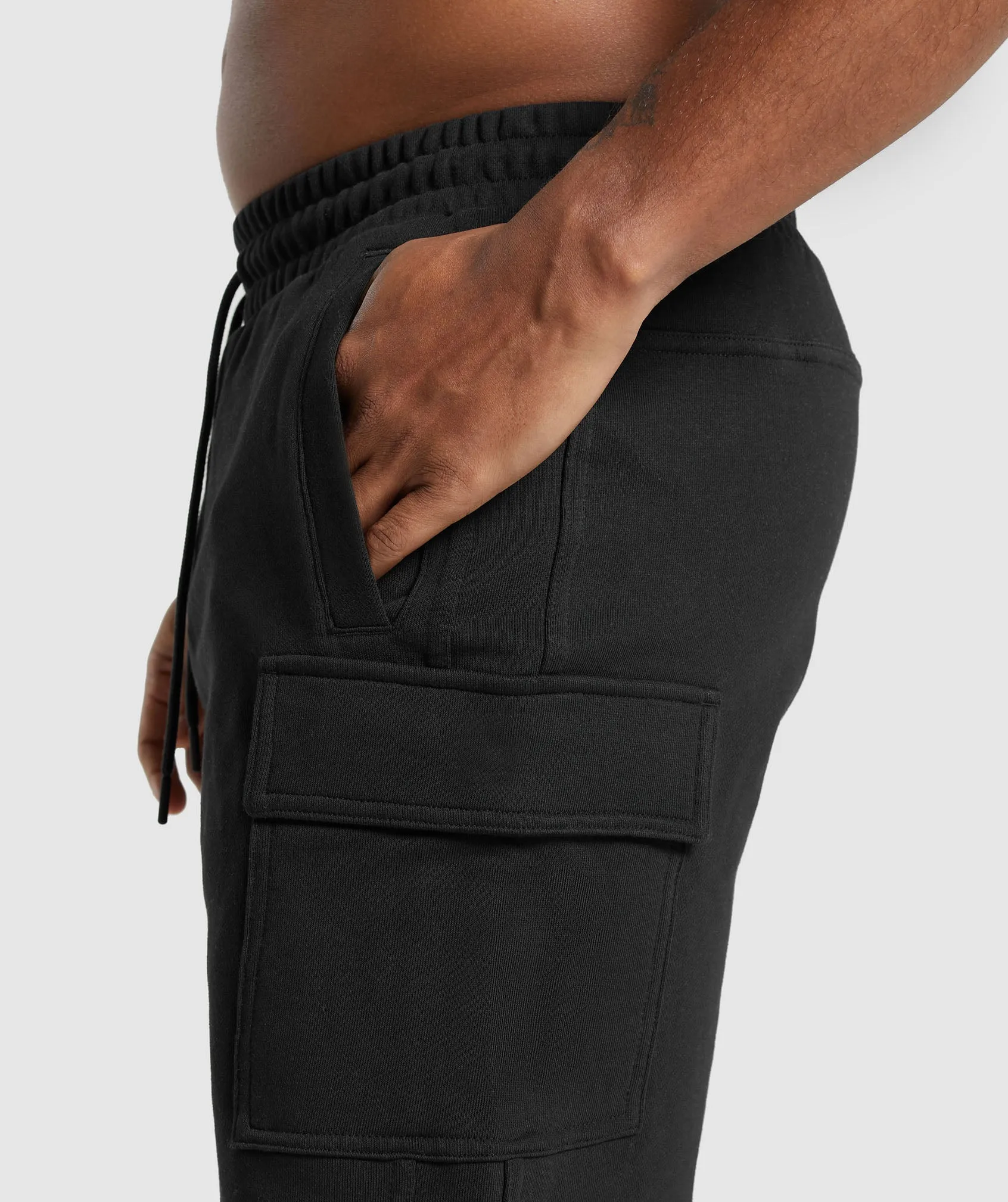 Gymshark Rest Day Essentials Cargo 7" Shorts - Black
